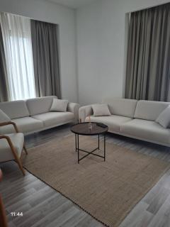 PMTR Residence - 1