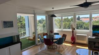 Avantgarde suite 5 min walk beach&old town - 0
