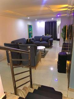 Omo One Apartment Etete Branch - 2