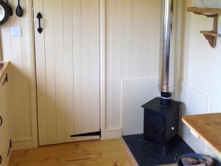 Beeches Shepherd Hut - 8