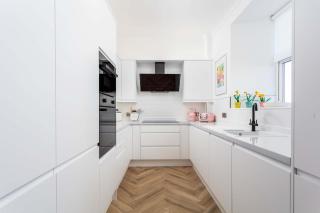 Prestwick Shore - Donnini Apartments - 7