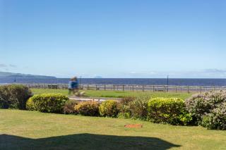 Prestwick Shore - Donnini Apartments - 9