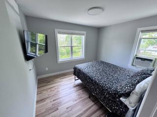 Cozy 1BR Walk to Hospital & Main St Brand New - 6