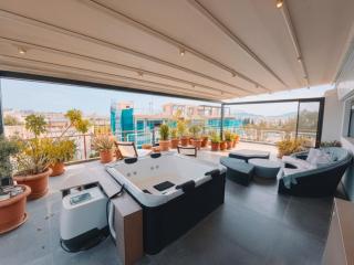 Cozy Penthouse next to Station - Atene - 5