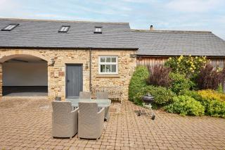 Host & Stay - The Spinney - 8