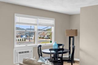 Between Tides 2BR Walk to Beach Unit C - 5