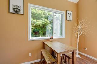 Waterfront Bellingham Bliss: Steps to Beach! - 4
