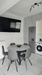Paralia Sea View Suites - 7