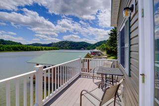 Waterfront Deck w/ Mtn View! Claytor Lake Retreat - 0
