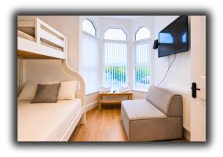 Kop View 1 Steps to Anfield sleeps 4 Ensuite - 6