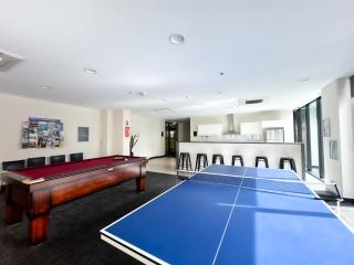 2BR entire apt City central - 2