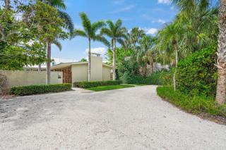 Hidden Treasure on Lido Key - 5
