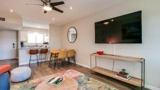Comfy 1-Bdrm Condo in Heart of Old Town Scottsdale - 9