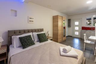 Studio 224 - 1