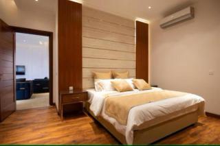 Hotel Elysian By G K Group Near IGI Delhi Airport - 8