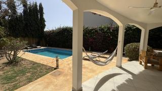 Contemporary villa with pool in Ngaparou - 2