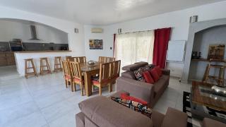 Contemporary villa with pool in Ngaparou - 1