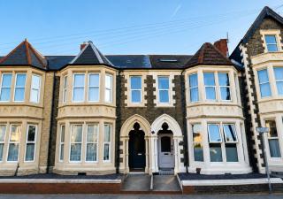 2 Bedroom Apartment for up to 4 Nr Centre - 8