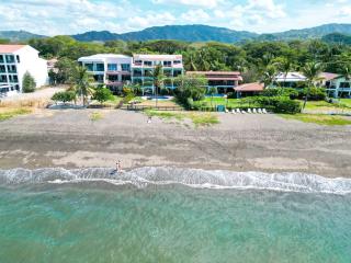 Playa Potrero Beachfront Ocean Views, Pool & BBQ - 0