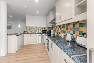 2 bedroom Spacious Luxury Penthouse, Donegal Town - 5