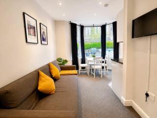 Bute Park Apartment w/ Heating + Private Bathroom - 0