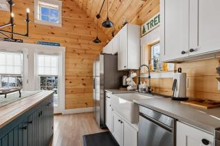 Maple Chalet - 1