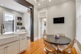 Walk Downtown: Inviting Historic Home in Dubuque! - 2