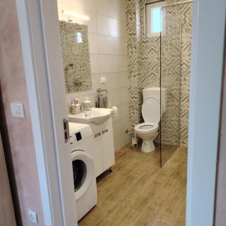Elena Airport Apartments - 8