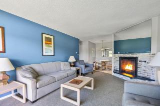 Pet Friendly Suite with Kitchen - Pool and Hot Tub - 7