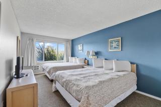 Pet Friendly Suite with Kitchen - Pool and Hot Tub - 1