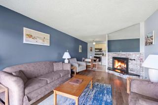 Pet Friendly Suite with Patio - Pool and Hot Tub - 8