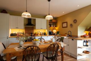 Riverside farm cottage on private wildlife estate 3-bedrooms - 3