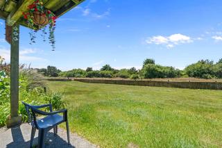 Ground Floor Family Suite - Pet-Friendly - Pool and Hot Tub - 9