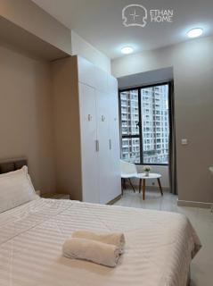 Rivergate Central Saigon Apartment With The Pool View - 1