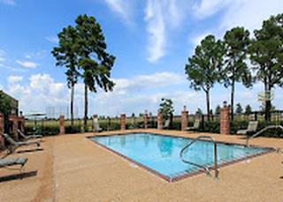 Home Inn Woods - 1