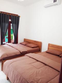 Sarwi Endah Beach Cottage - 0