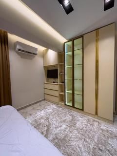 Elegant Oasis Modern 3BR Steps to Gamet AlDowal - 6