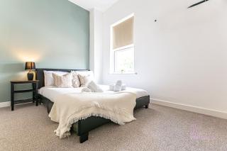 3-Bed Home Near Wigan Town Centre - 0