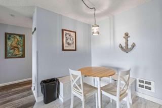 Pet-Friendly Family Suite for 6 - Kitchen and Fireplace - Pool and Hot Tub - 6