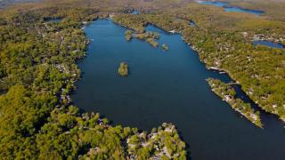 Dream Lakefront Escape + Beach/Ski/Golf near NYC - 7