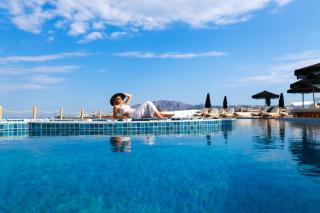 Gold Diamond Luxury Suites Santorini - 4