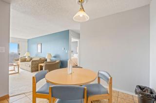 Ocean View Family Suite with Kitchen - Pool and Hot Tub - 4