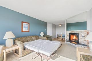 Ocean View Family Suite with Kitchen - Pool and Hot Tub - 1