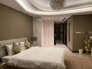 Luxury Escape in The Heart of Bahrain Bay - 9