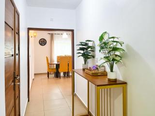 Residence Atlantic Logbessou - Deluxe Apartment - Starlink, SolarSystem Backup, Secure Parking - 4