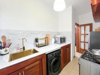 Residence Atlantic Logbessou - Deluxe Apartment - Starlink, SolarSystem Backup, Secure Parking - 7