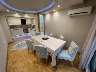 2 Bedroom Luxury in the Supercenter - 1