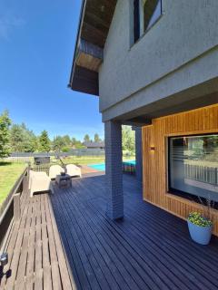 Semo house with pool and hot tub - 8