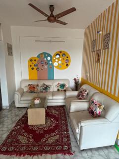 Azure Courtyard - vibrant and cozy vibe - 5