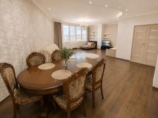 Classic beige one-bedroom in the center of Almaty in NurlyTau business district - 3